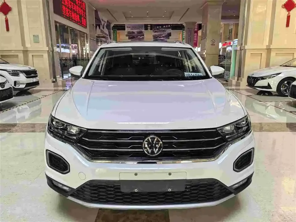 Volkswagen T-Roc — фото 3
