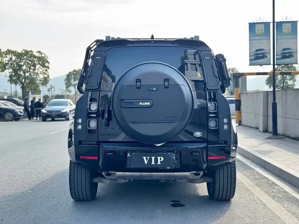 Land Rover Defender — фото 8