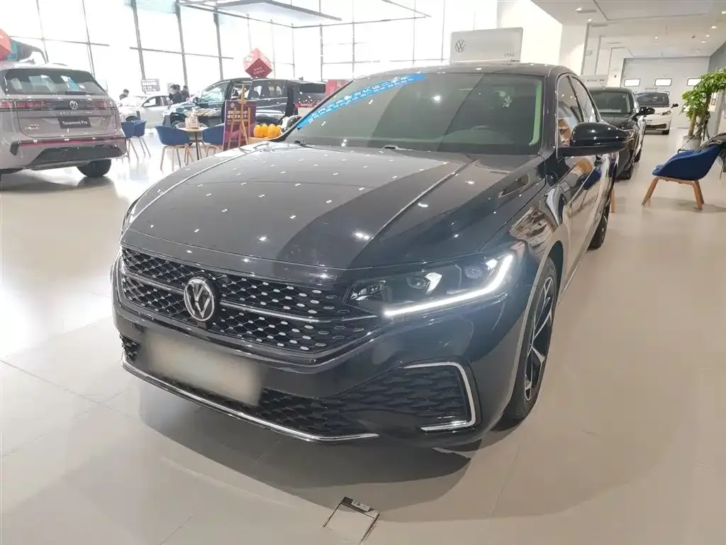 Volkswagen Passat — фото 5