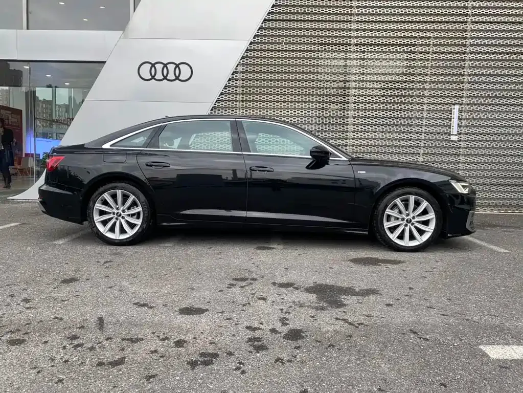 Audi A6L — фото 4