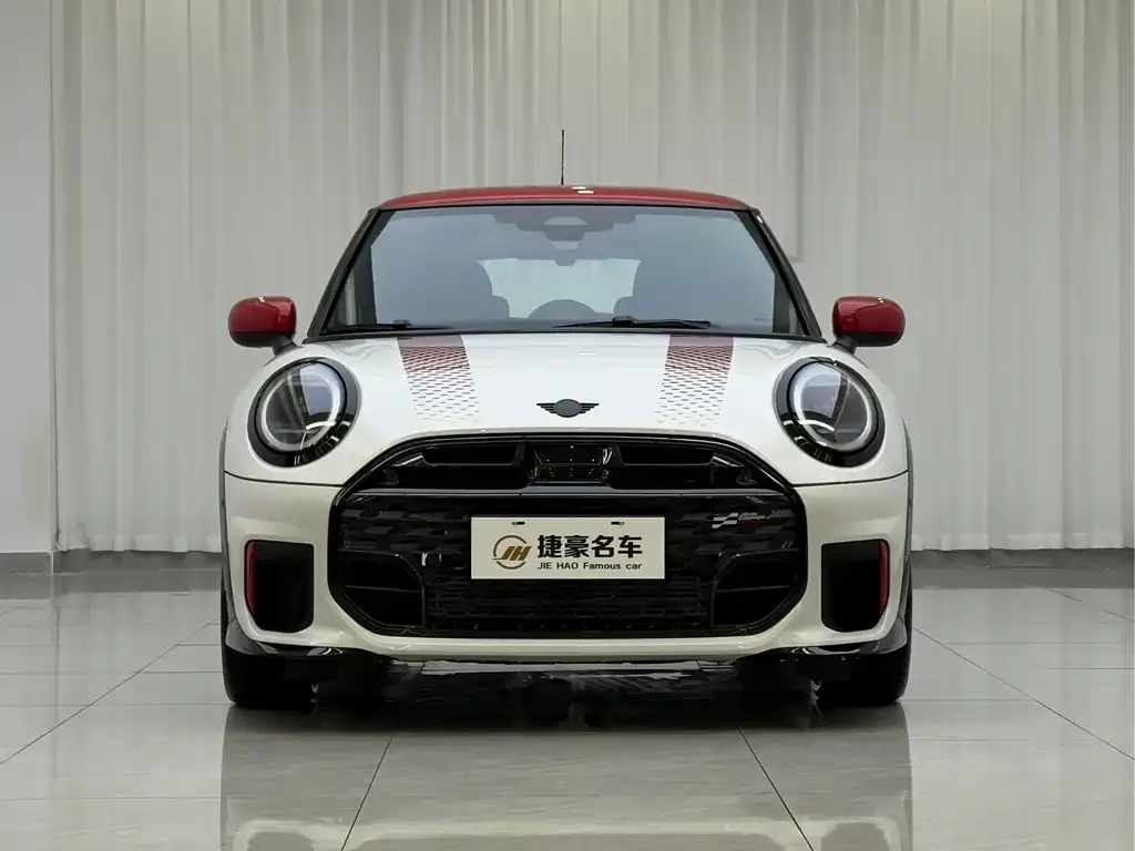 MINI JCW (John Cooper Works) — фото 2