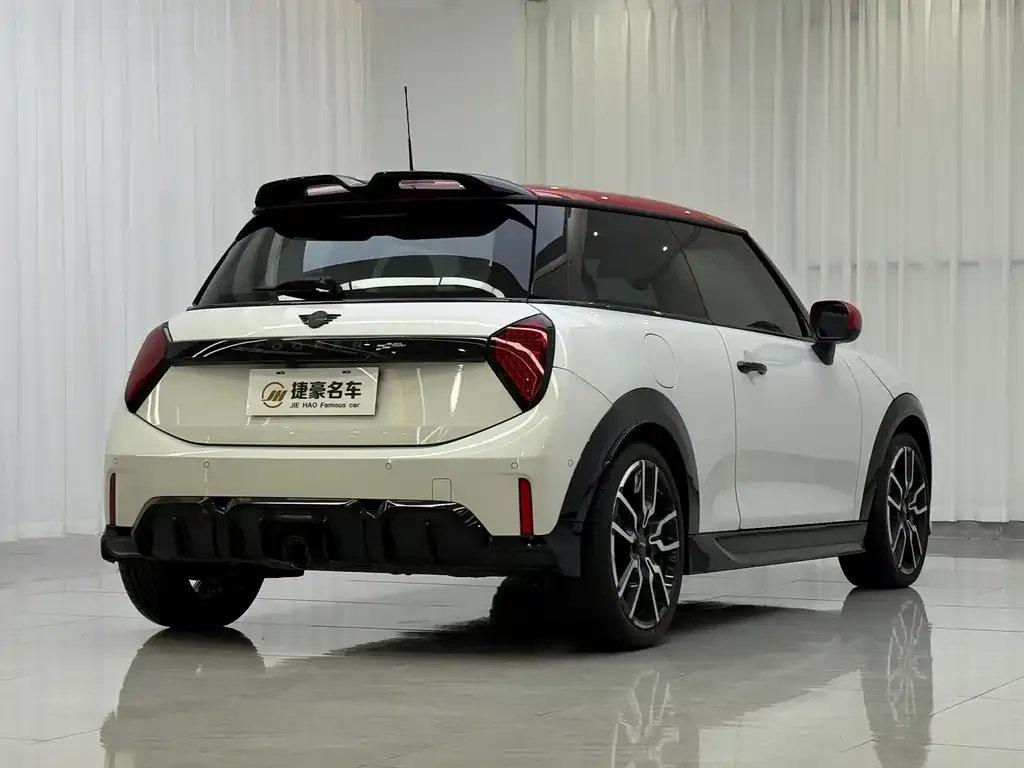 MINI JCW (John Cooper Works) — фото 4
