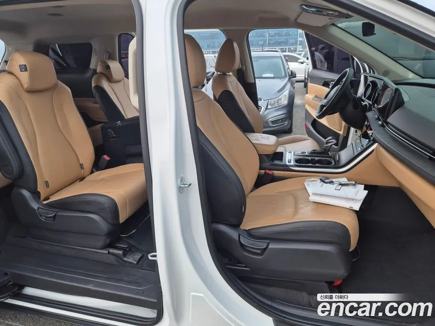 Kia Carnival — фото 2