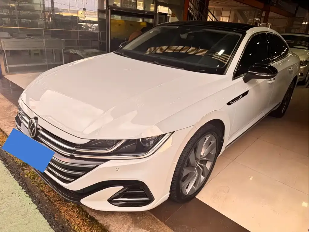 Volkswagen CC — фото 1