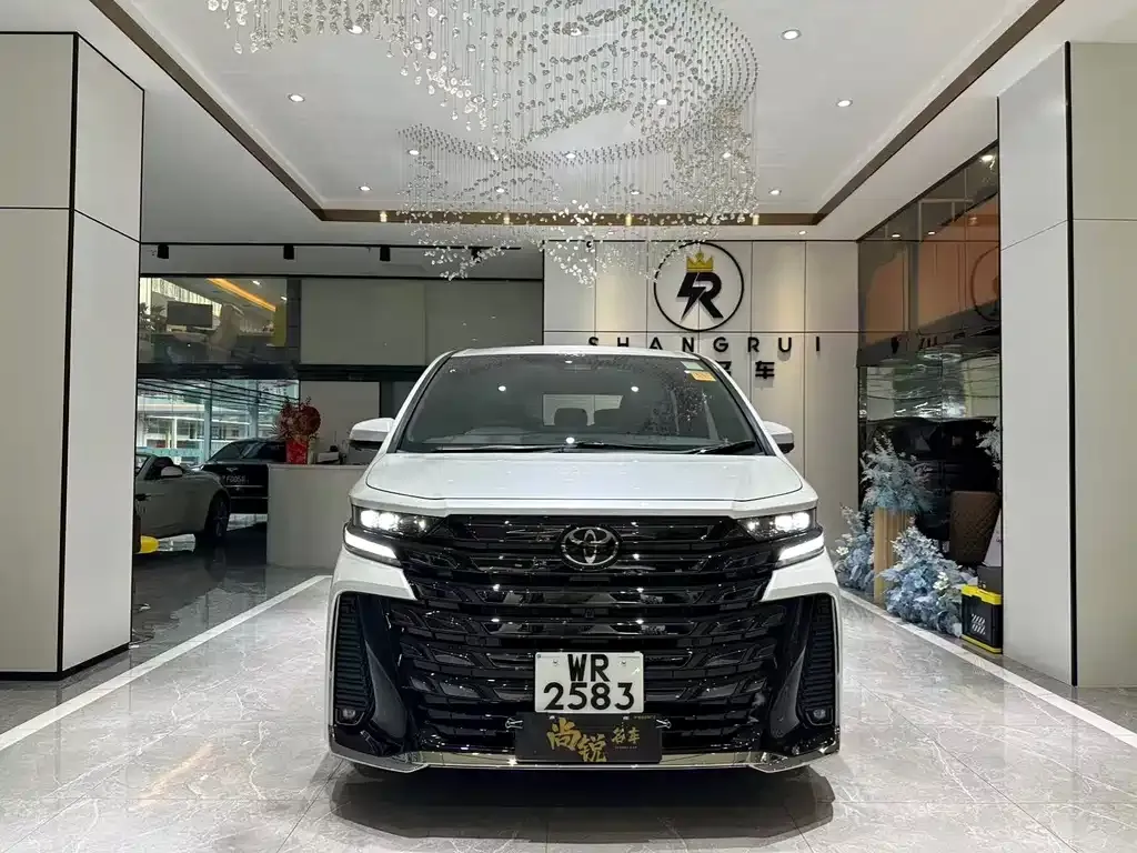 Toyota Vellfire — фото 9