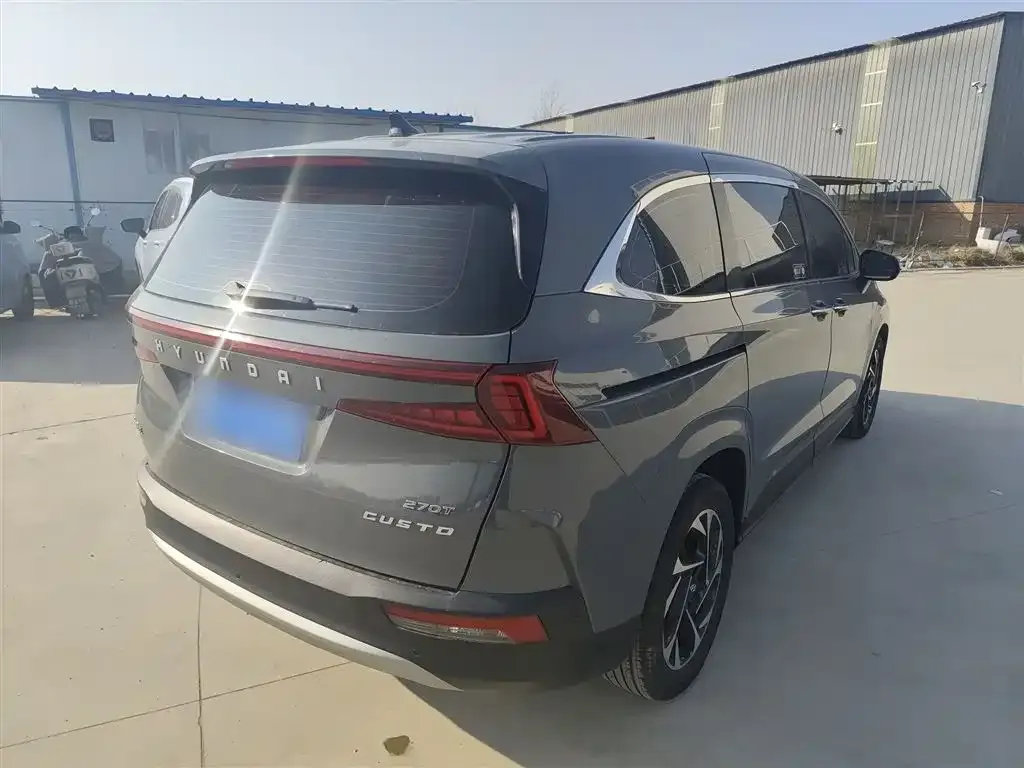 Hyundai Custo — фото 6
