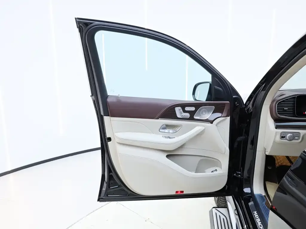 Mercedes-Benz GLS — фото 3