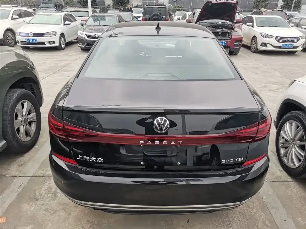 Volkswagen Passat — фото 2
