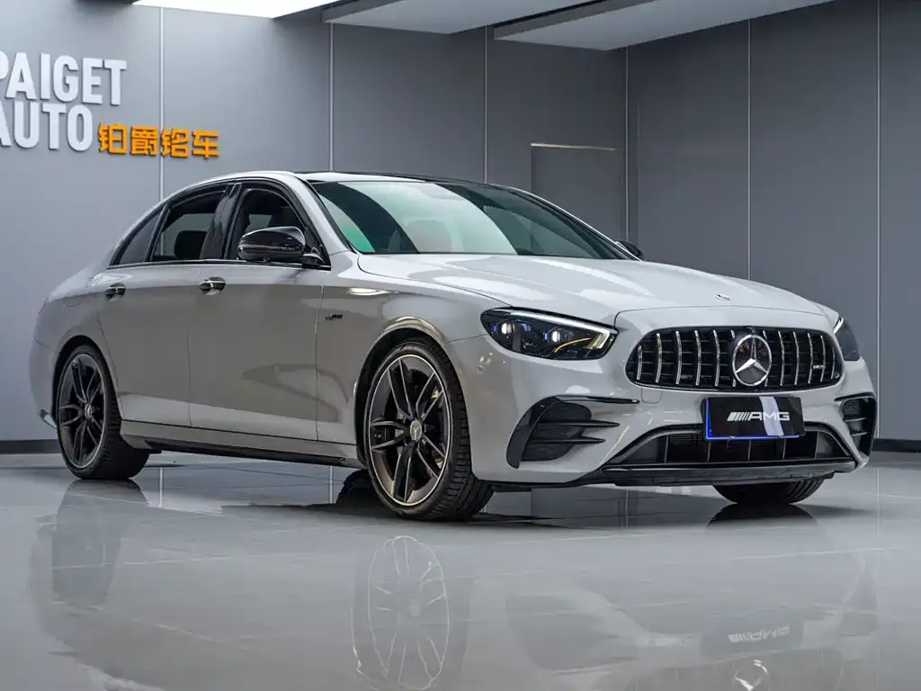 Mercedes-Benz E-Class AMG — фото 6