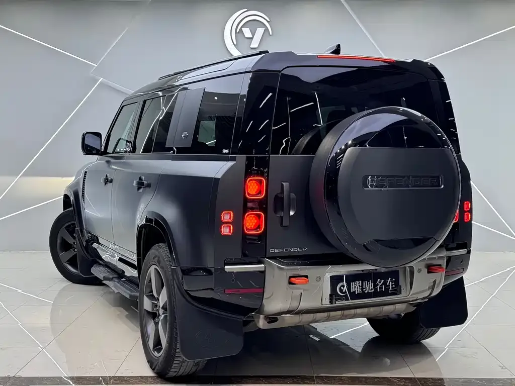 Land Rover Defender — фото 7