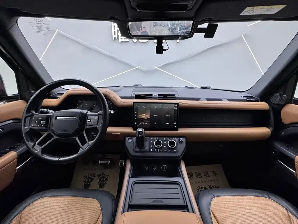 Land Rover Defender — фото 6