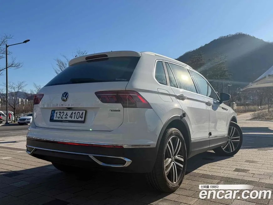 Volkswagen Tiguan — фото 6