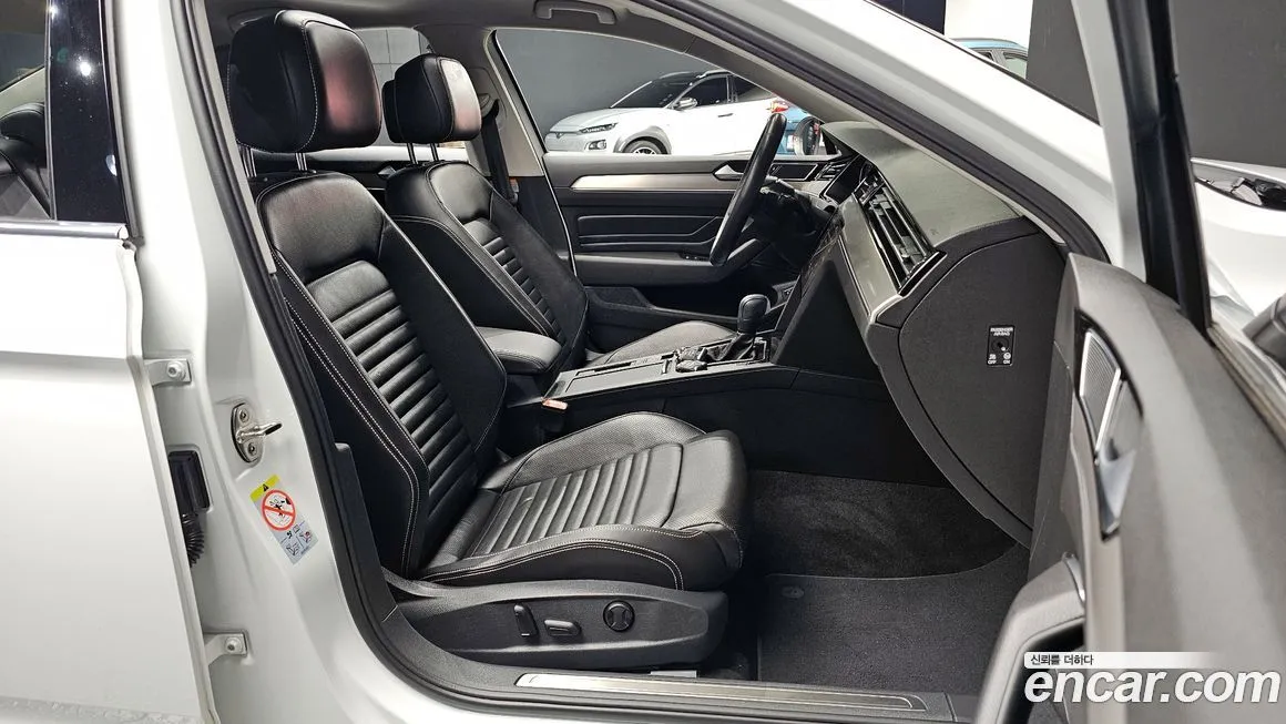 Volkswagen Passat — фото 10