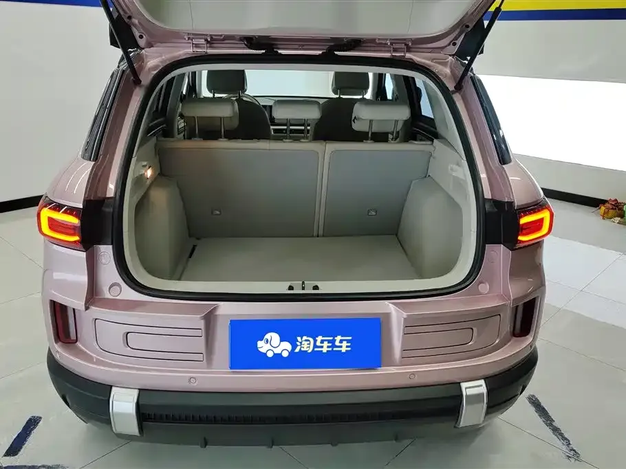Geely Icon — фото 8