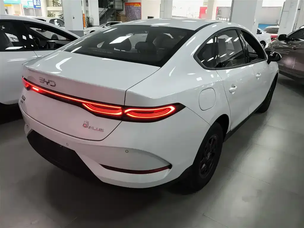 BYD Qin PLUS — фото 7
