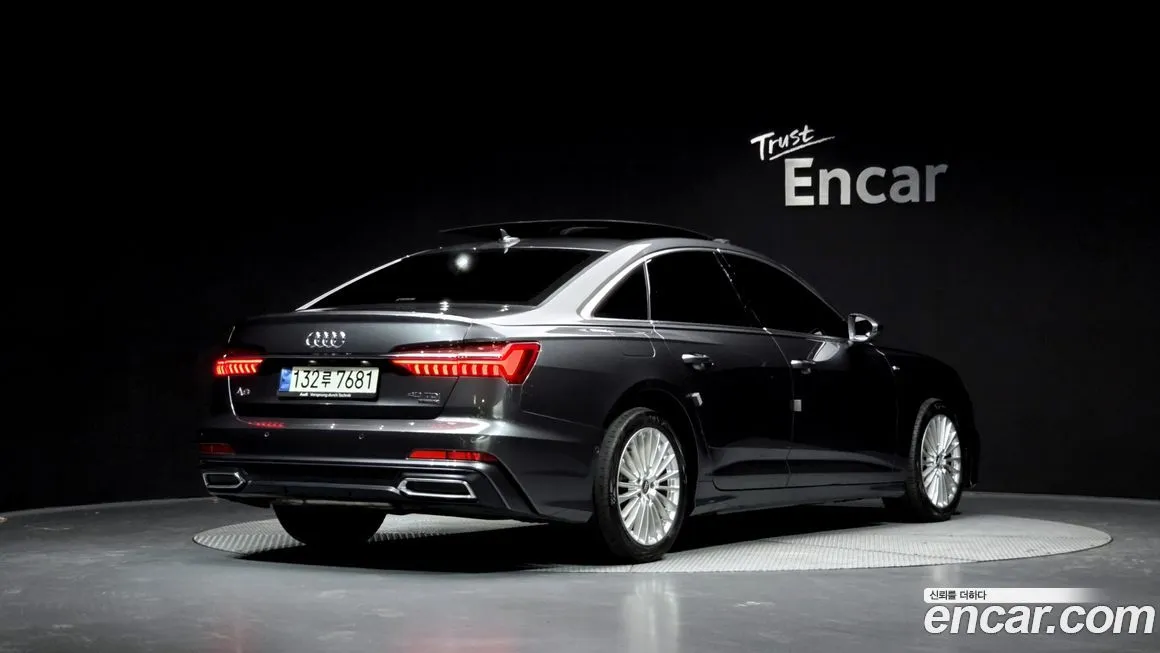 Audi A6 — фото 8