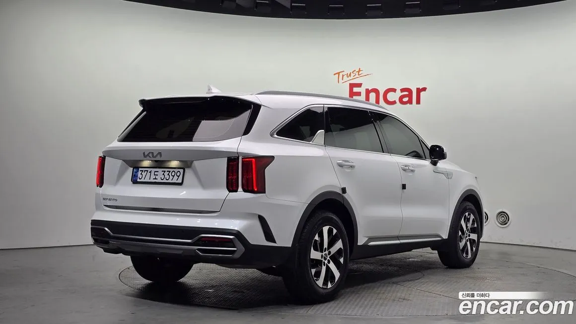 Kia Sorento — фото 4