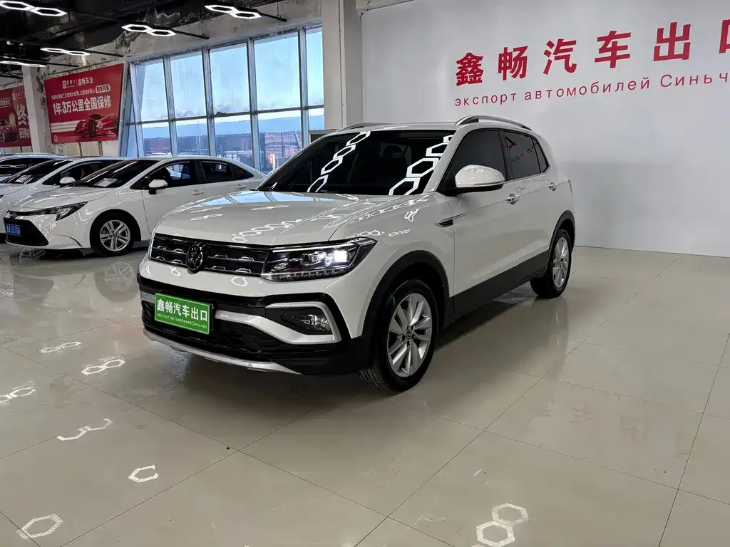 Volkswagen T-Cross — фото 1