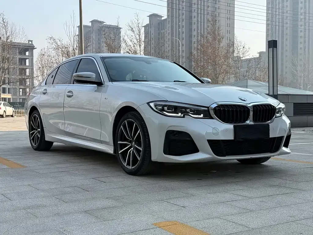 BMW 3 Series — фото 1