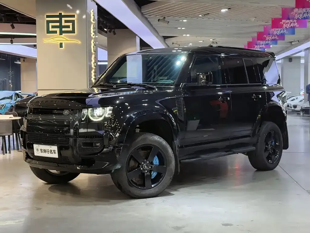Land Rover Defender — фото 1