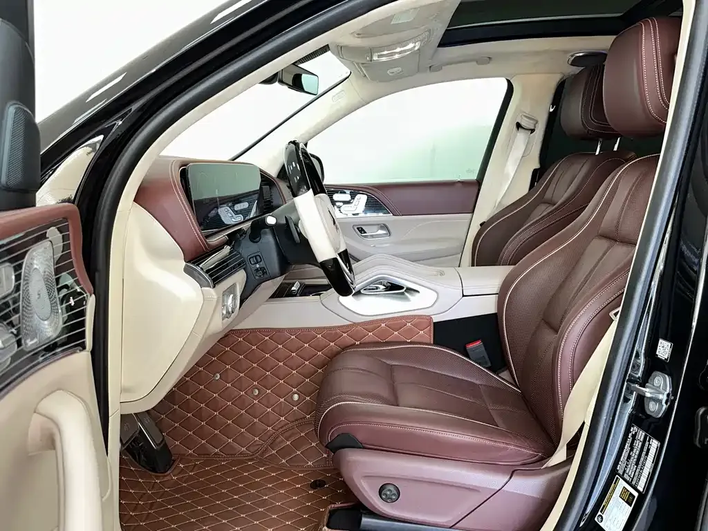 Mercedes-Benz GLS — фото 10