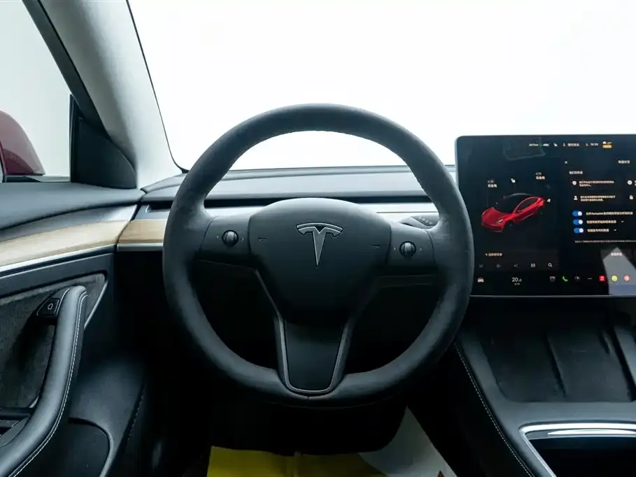 Tesla Model 3 — фото 6