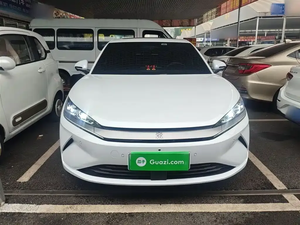 BYD Qin L — фото 10