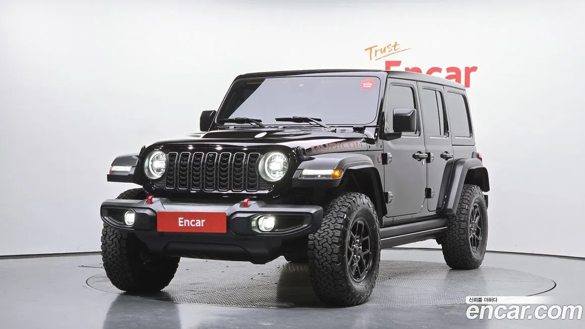 Jeep Wrangler — фото 1