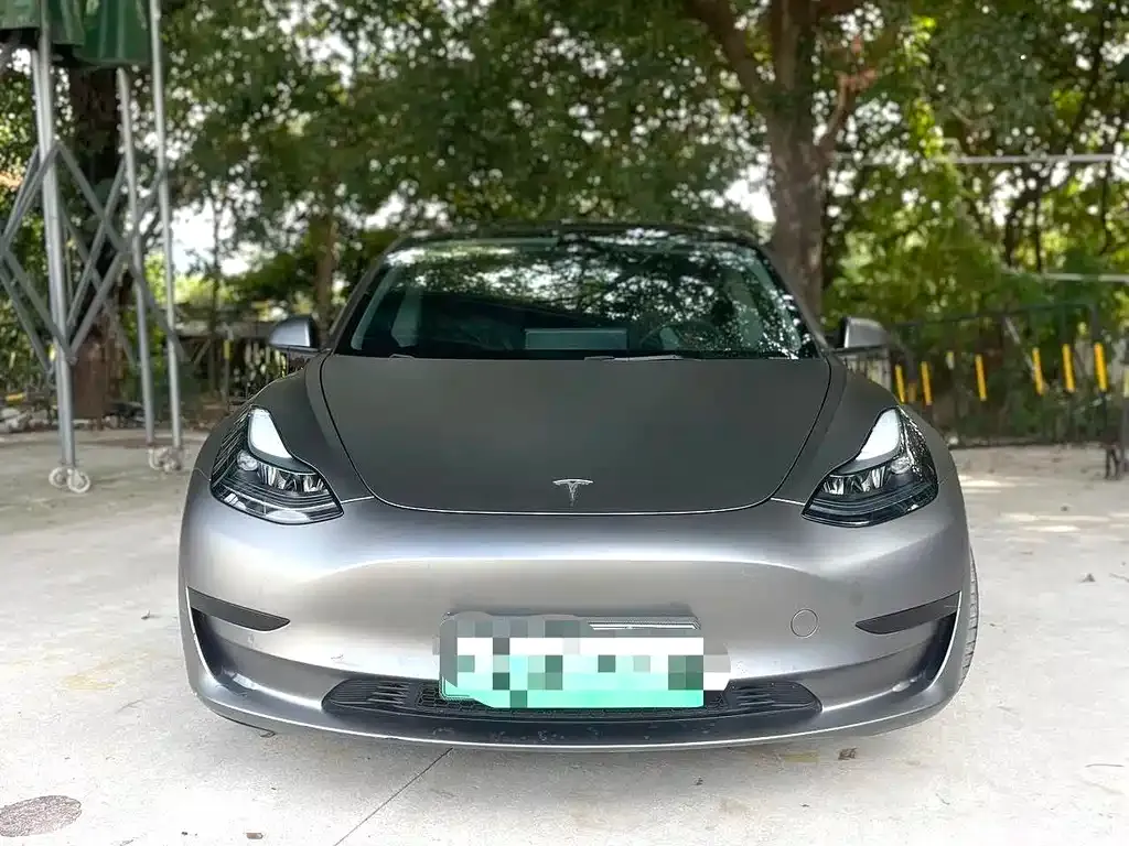 Tesla Model 3 — фото 5