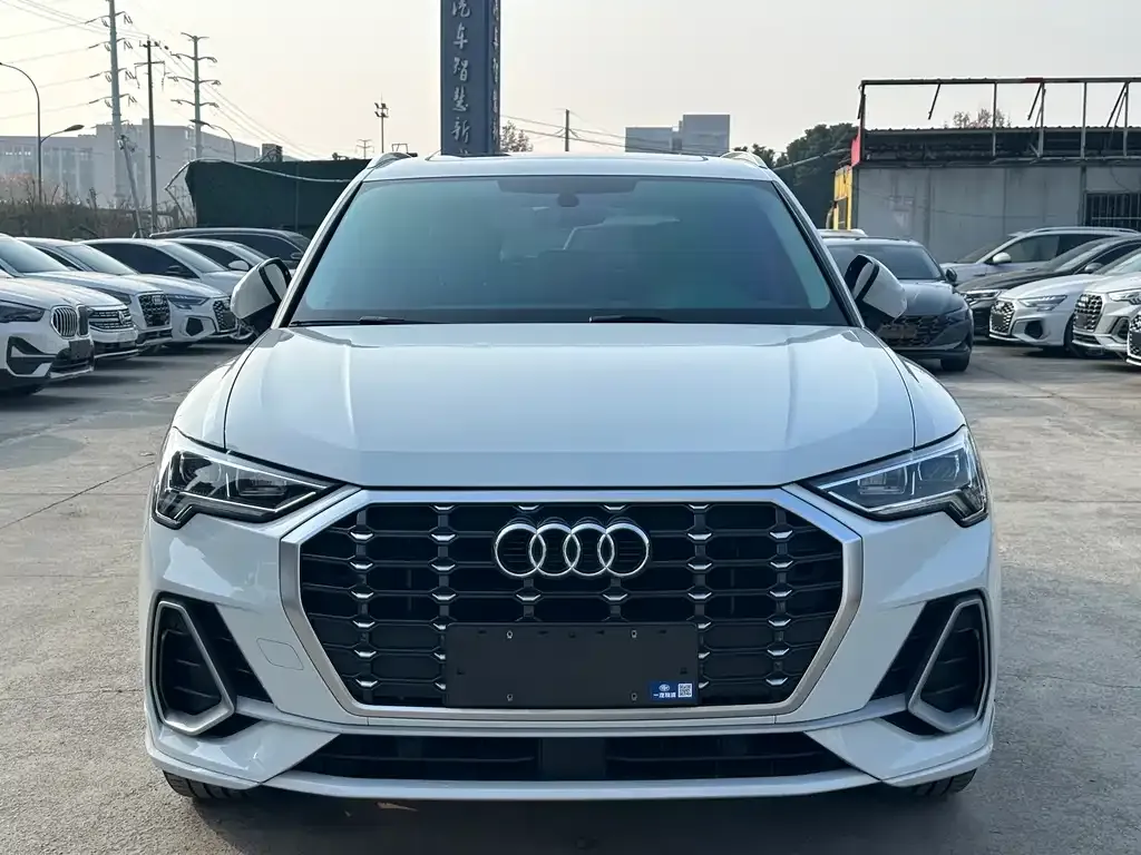 Audi Q3 — фото 6