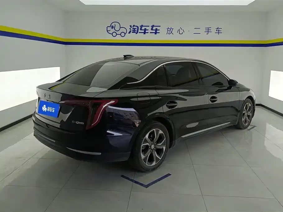 Hongqi E-QM5 — фото 3