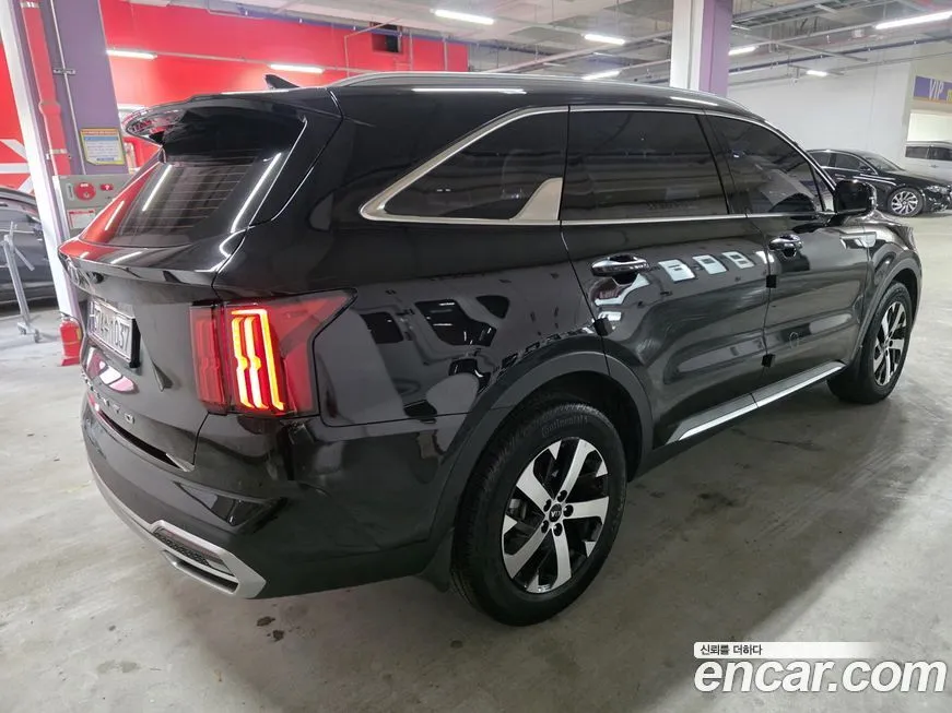 Kia Sorento — фото 3