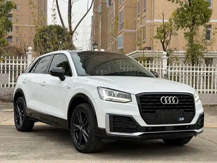Audi Q2L — фото 3