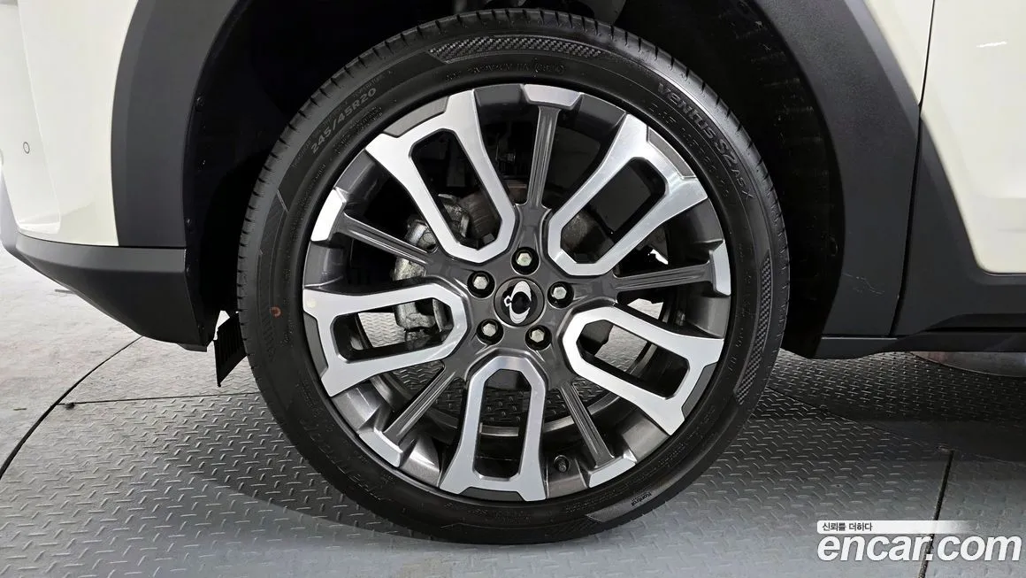 KG Mobility (Ssangyong) Torres — фото 9