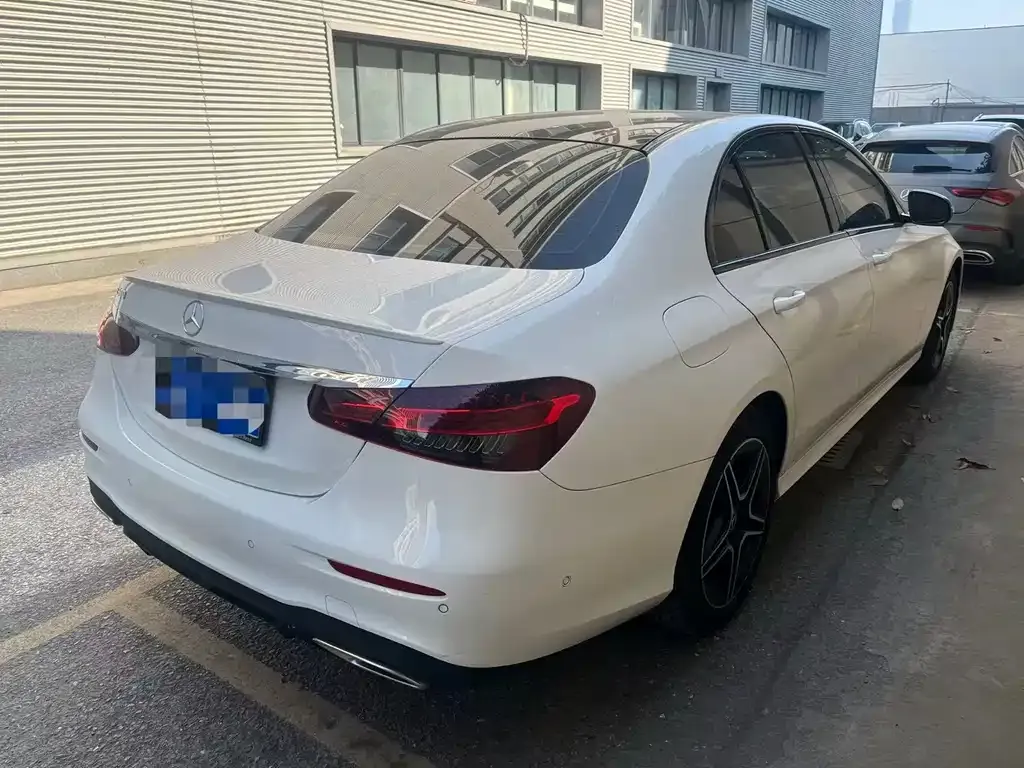 Mercedes-Benz E-Class (Import) — фото 6