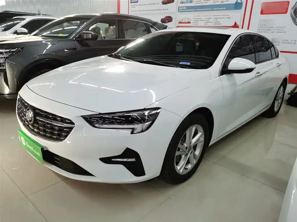 Buick Regal — фото 1