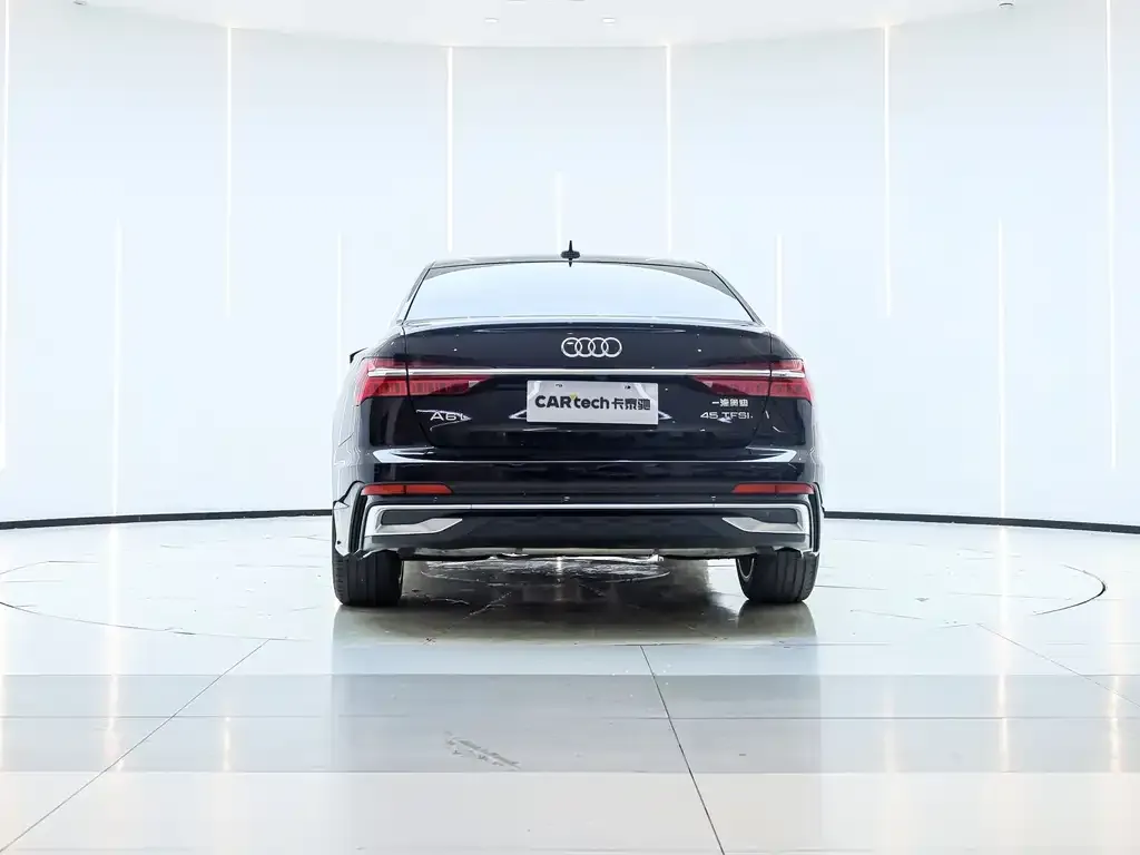 Audi A6L — фото 2