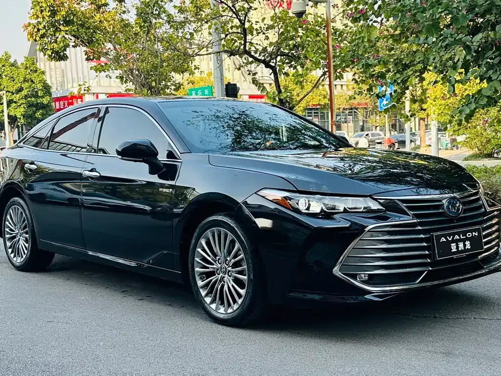 Toyota Avalon — фото 7