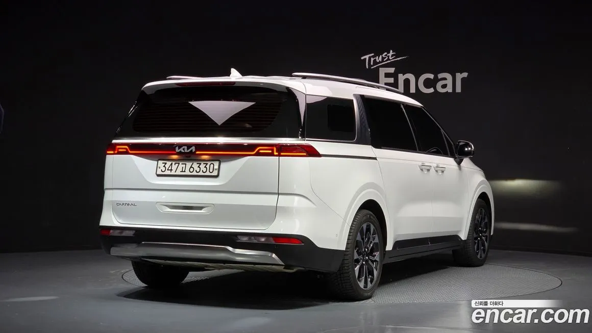 Kia Carnival — фото 4