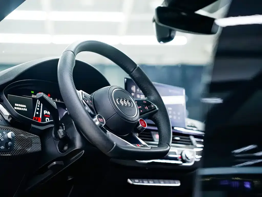 Audi RS 4 — фото 3