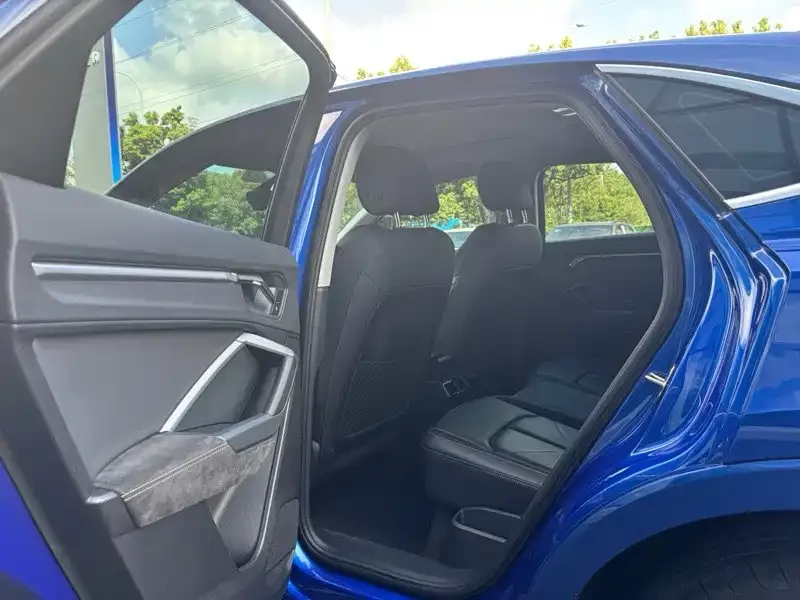 Audi Q3 Sportback — фото 7