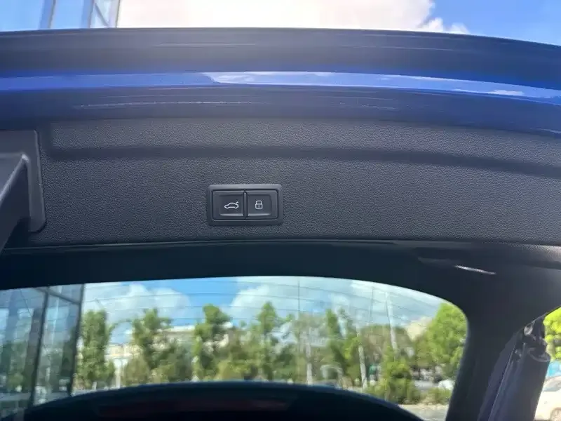 Audi Q3 Sportback — фото 9