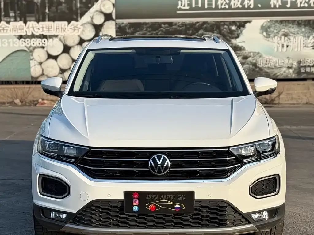 Volkswagen T-Roc — фото 1