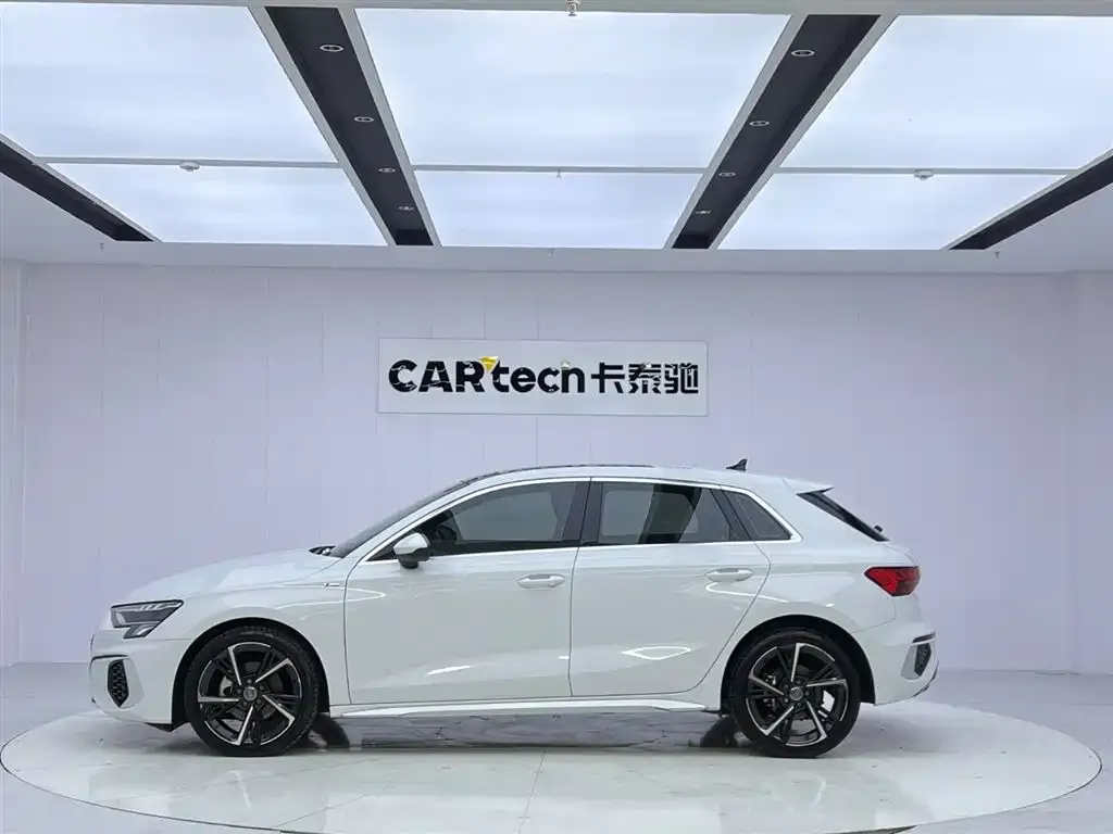 Audi A3 — фото 2