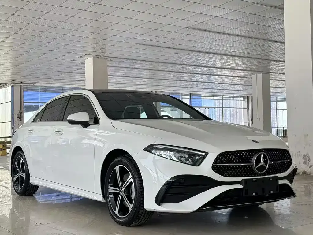 Mercedes-Benz A-Class — фото 8