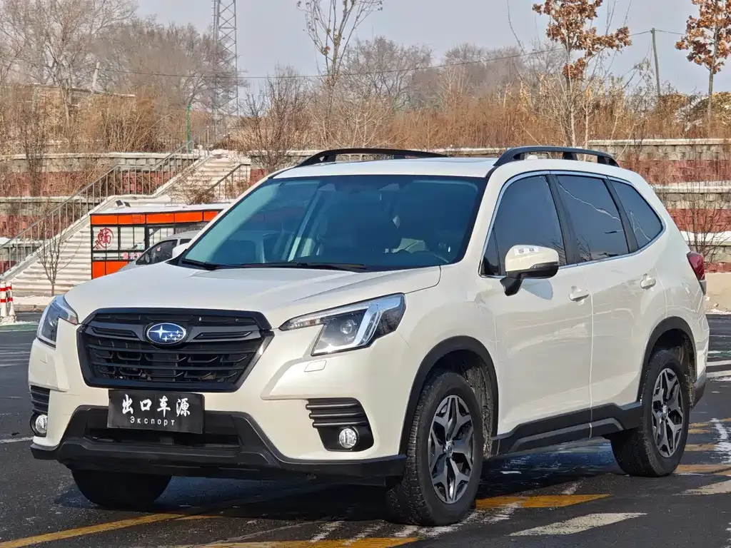 Subaru Forester — фото 1