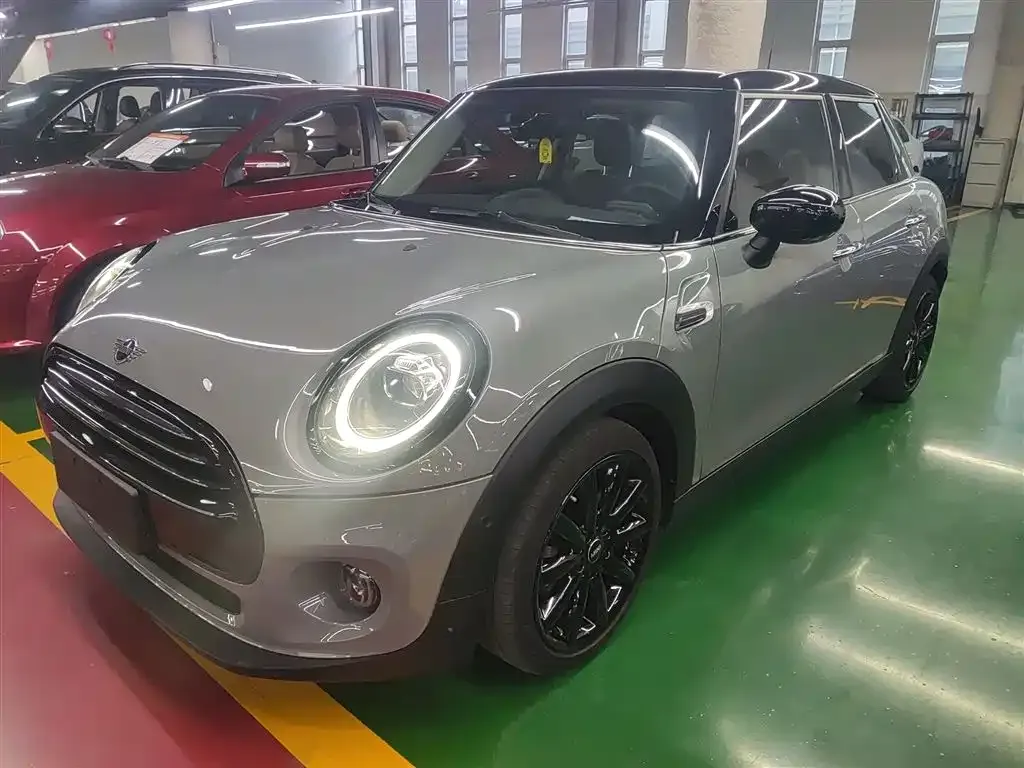 MINI Cooper (3-door) — фото 1