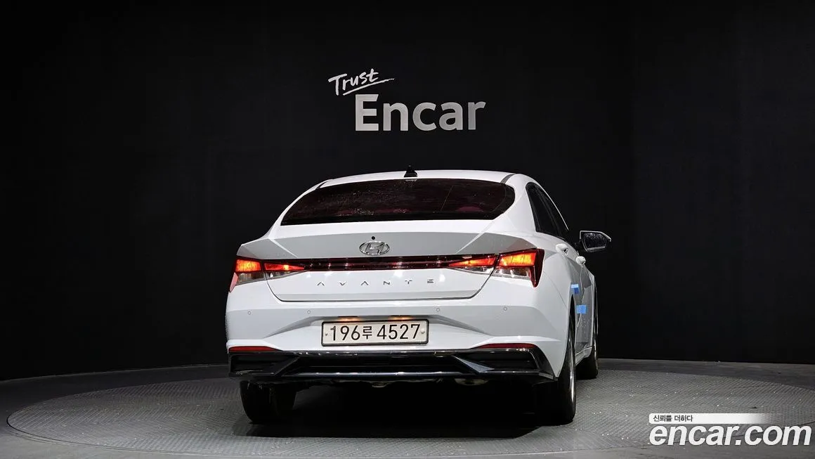 Hyundai AVANTE — фото 3