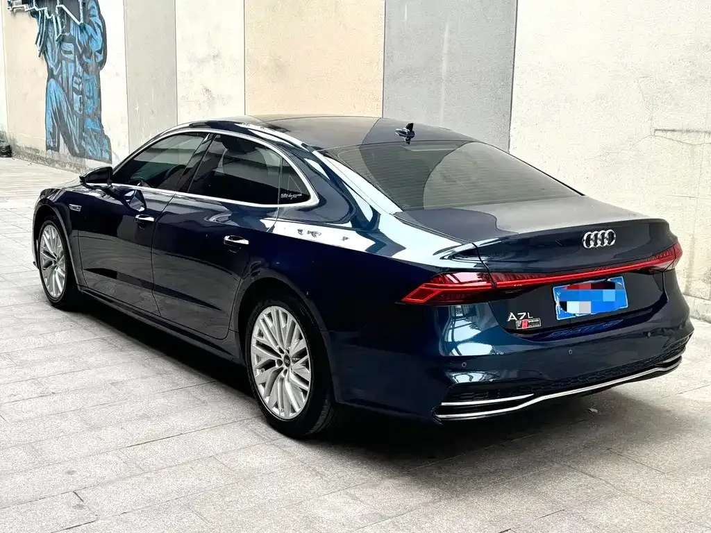 Audi A7L — фото 3