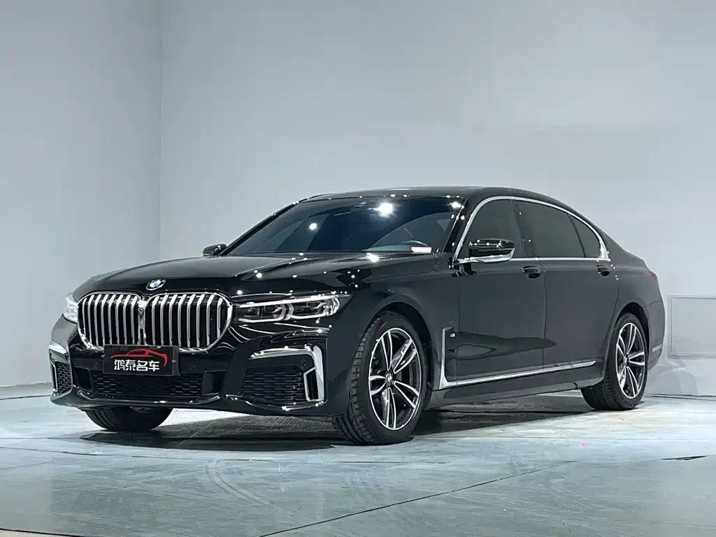 BMW 7 Series — фото 1